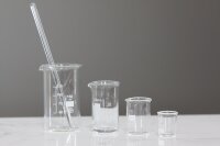 Simax Becherglas mit Henkel, hitzebeständiges Borosilikatglas 3.3, niedrige Form mit Ausguss und Skala, 250 ml
